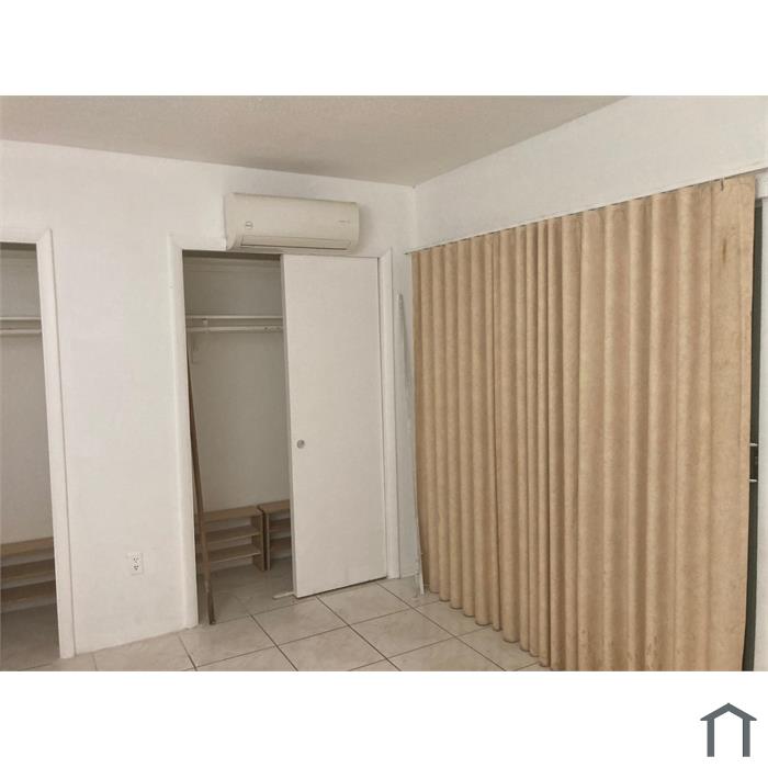 100 NW 204th St