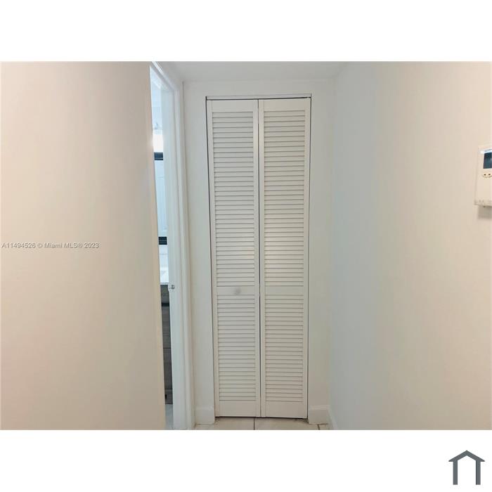 9440 Fontainebleau Blvd