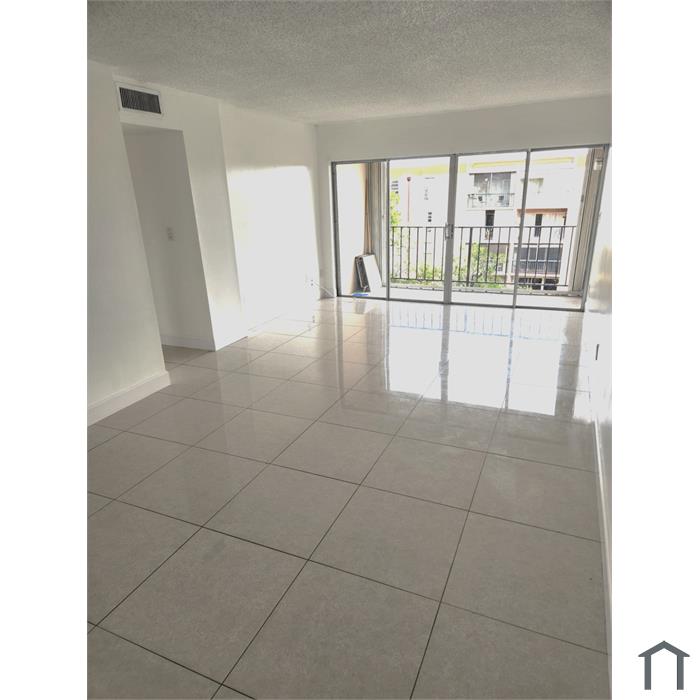 8895 Fontainebleau Blvd