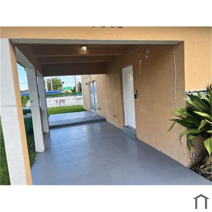 9503 SW 88th Ter