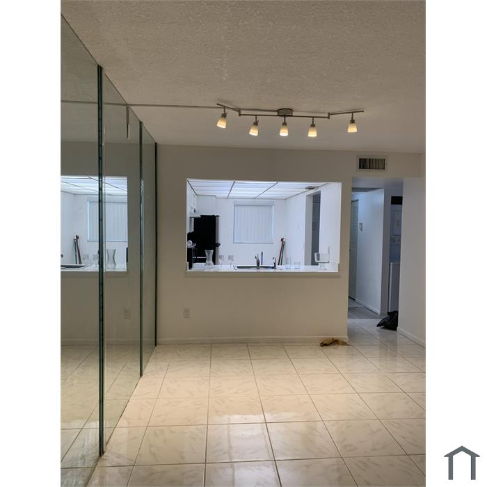 901 NE 209th Ter