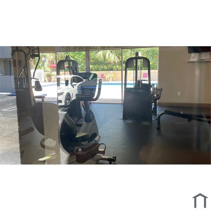 1800 Sans Souci Blvd