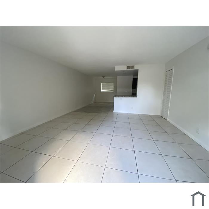 1441 NE 5th Ter