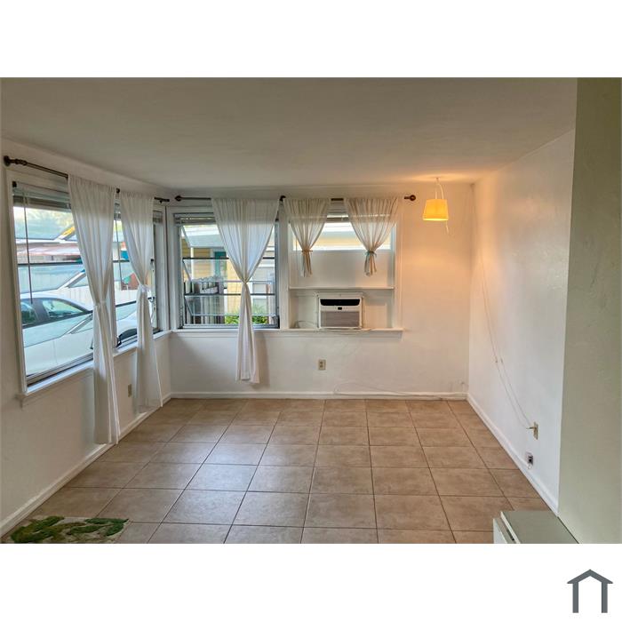 1033 NE 17th Ave
