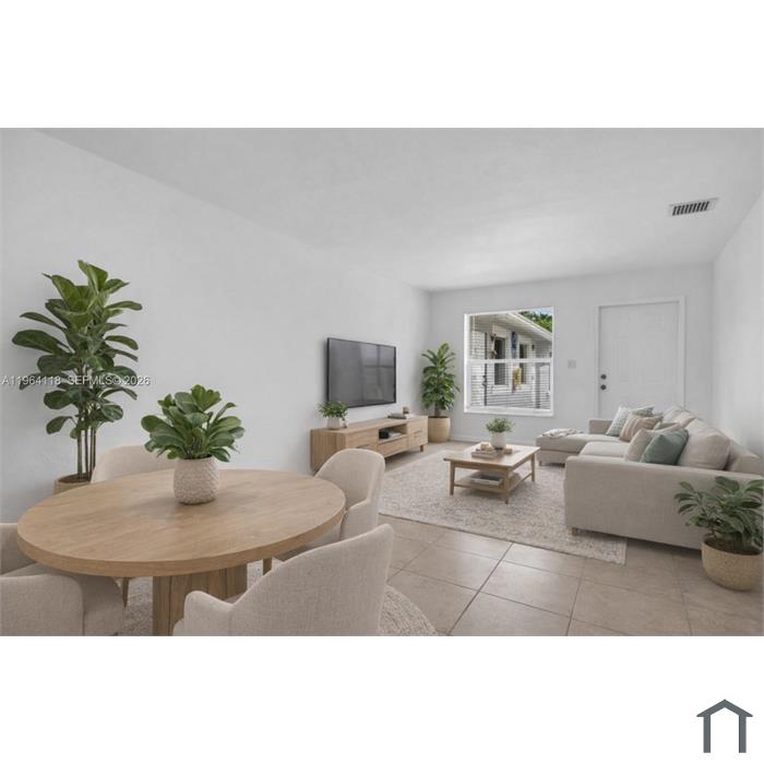 241 NW 40th St