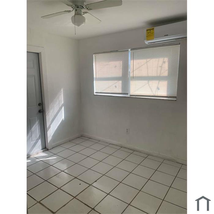 2856 NW 14th St
