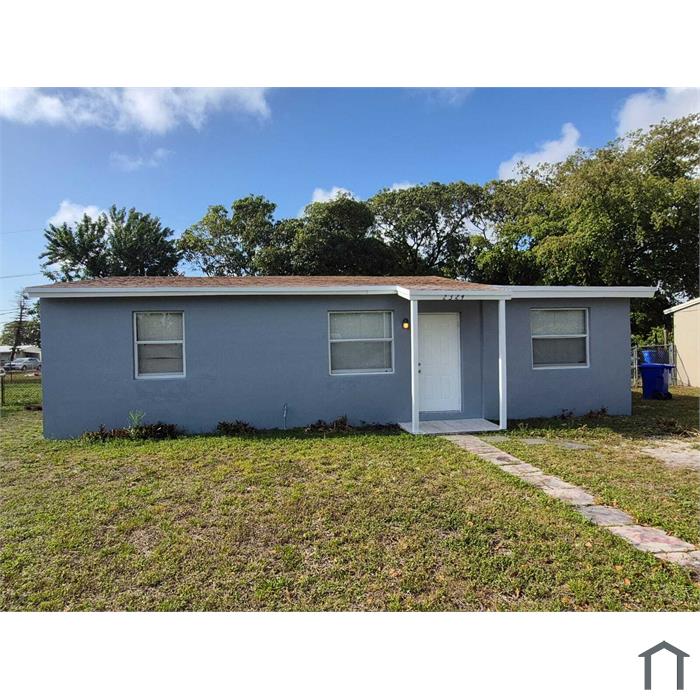 2324 NW 15th Ct