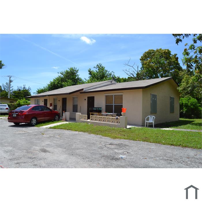 2424 NW 21st St