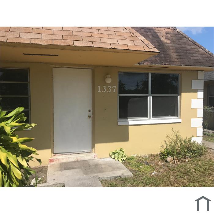 1337 NW 8th Ave
