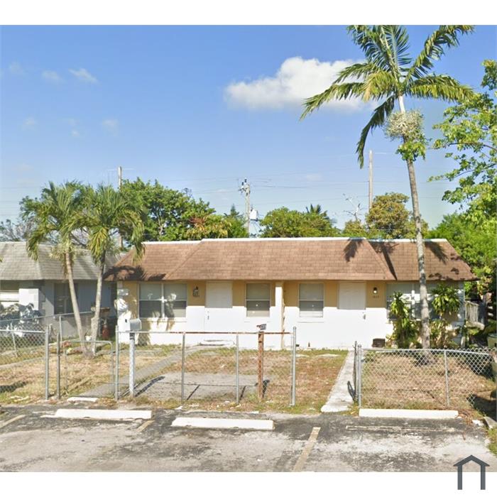 1537 NW 8th Ave