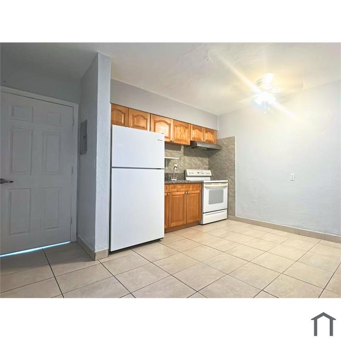 100 NW 30th Ave