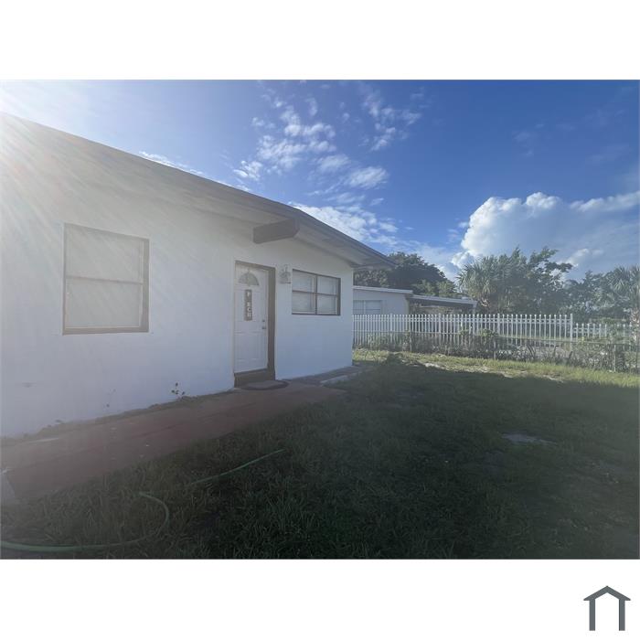 290 NW 29th Ave