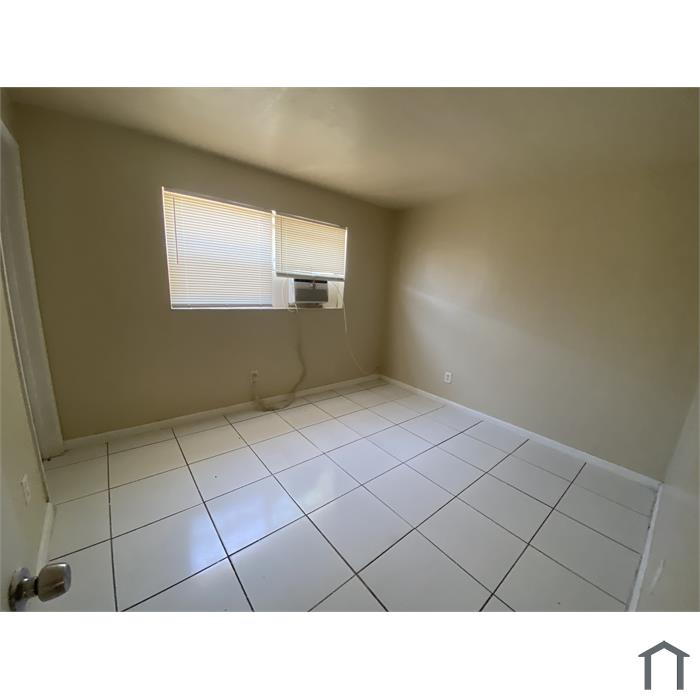 624 NW 15th Ter
