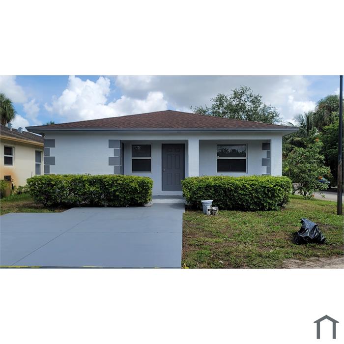 2221 NW 24th Ct