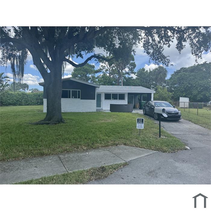 3601 NW 7th St