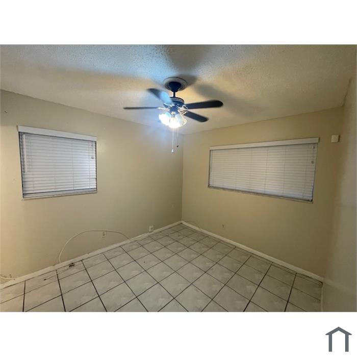 2331 NW 27th Ave