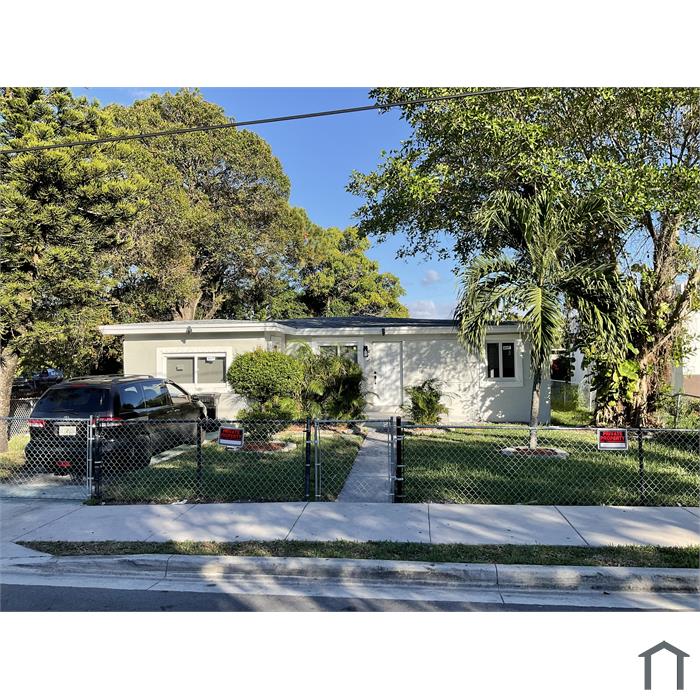 642 NW 14th Way