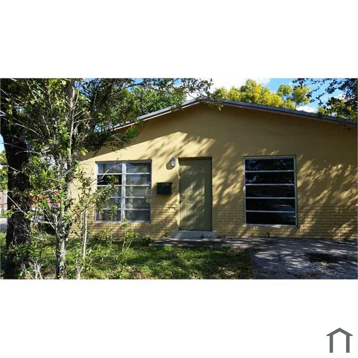 844 NW 12th Ter