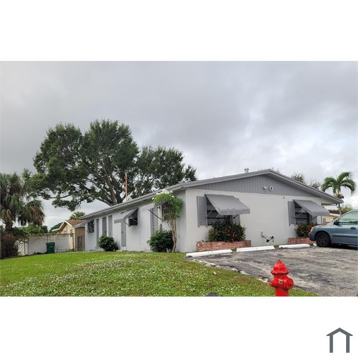2850 SW 1st St
