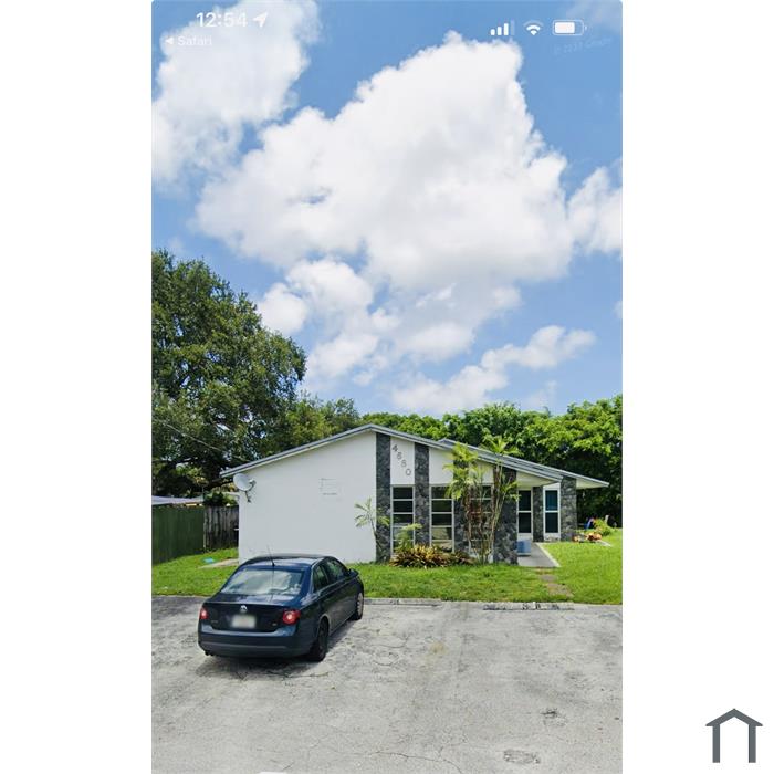 4680 SW 29th Ter
