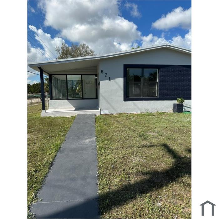 671 SW 28th Ter