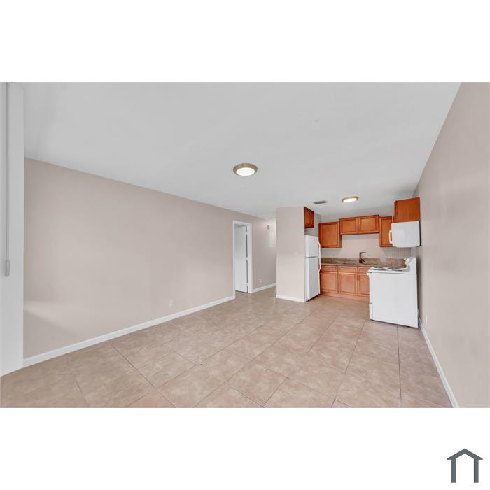 2610 Riverland Dr