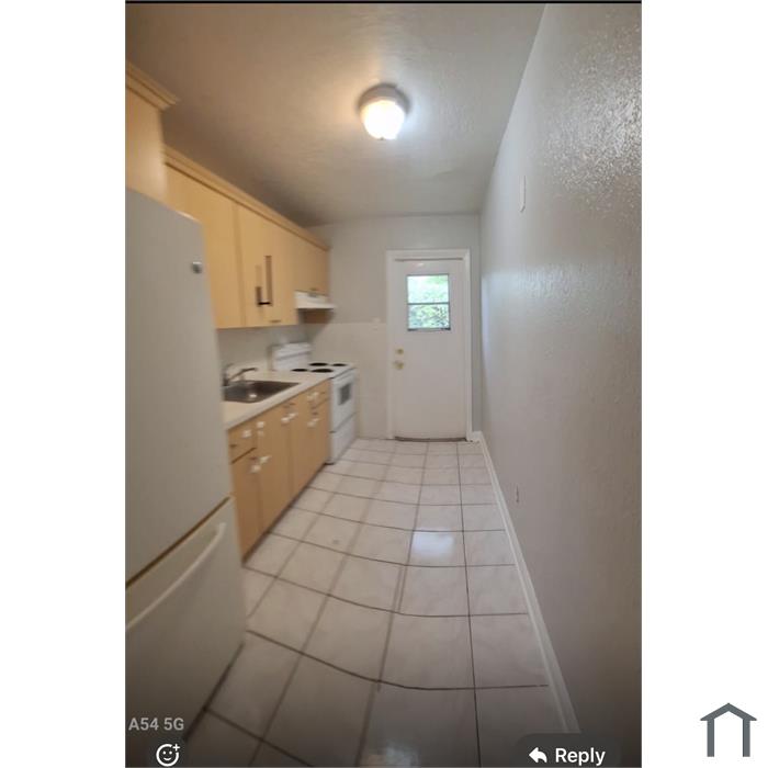 5710 NW 15th St