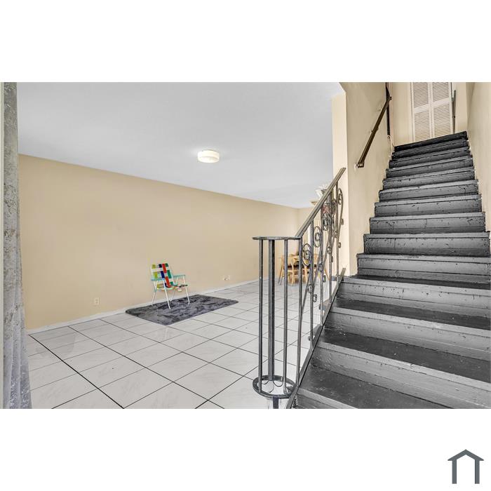 2580 NW 52nd Ave