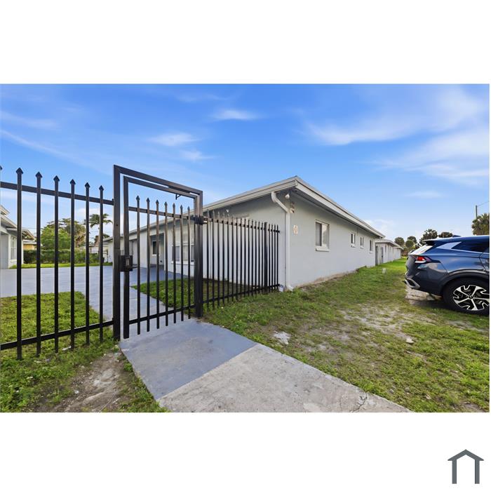 5648 NW 28th St