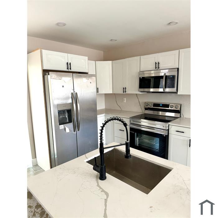 1180 NW 44th Ter