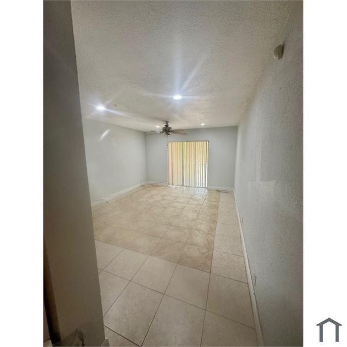 6320 NW 11th St