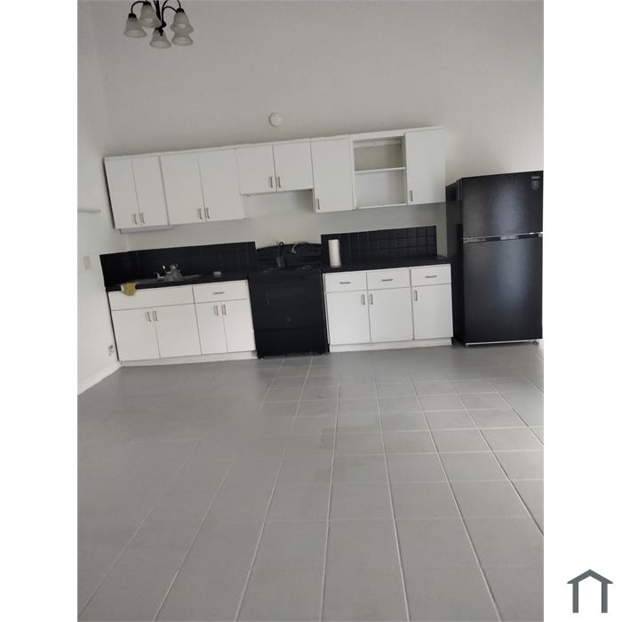 2401 NW 55th Ter