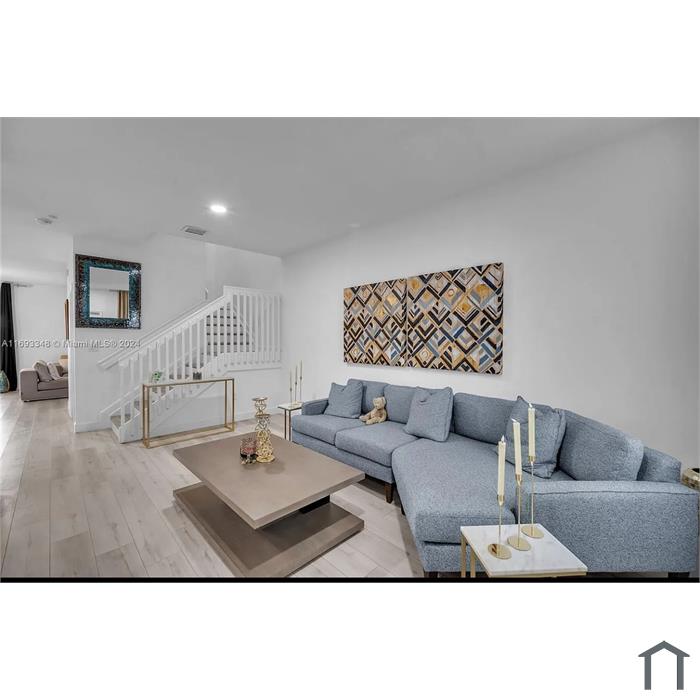 4618 Brumby Ter