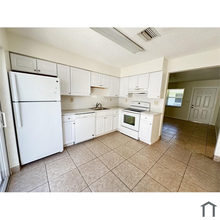 606 SW 5th Ave