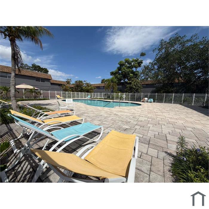 4869 NW 9th Dr