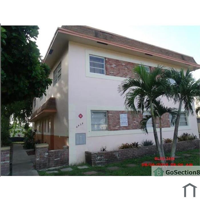 2442 SW 42nd Ave