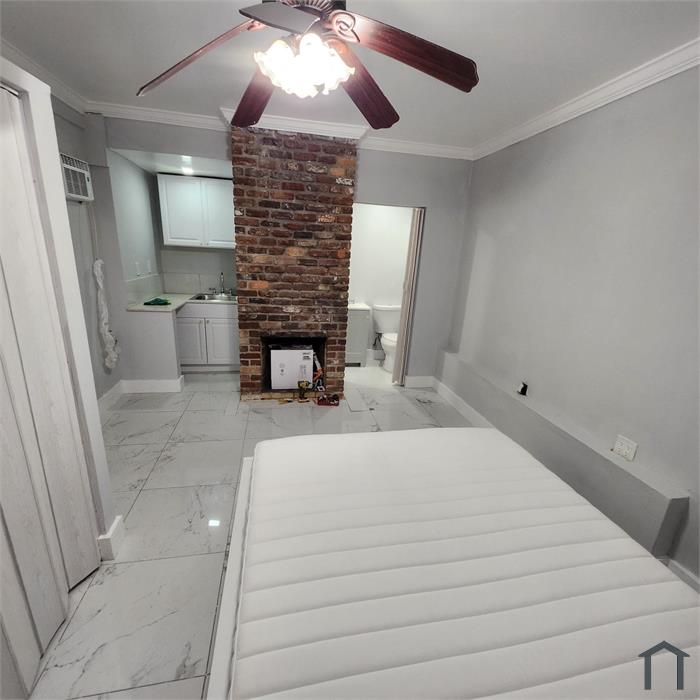 948 SW 49th Ter