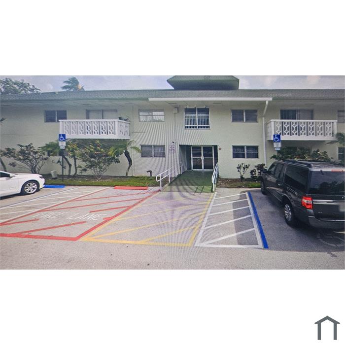 4200 NW 3rd Ct