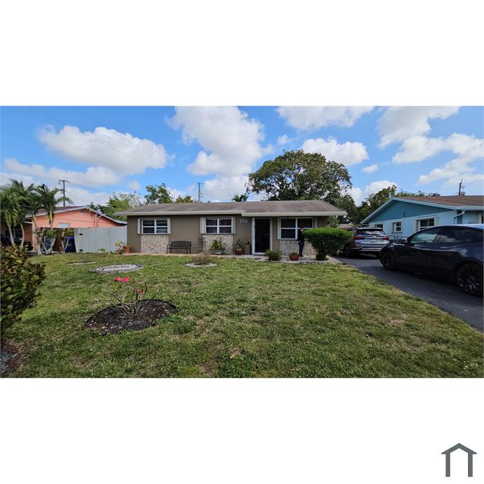 4461 NW 61st St