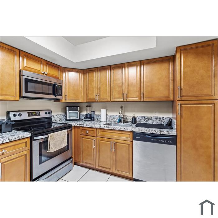 5850 NW 57th Ave