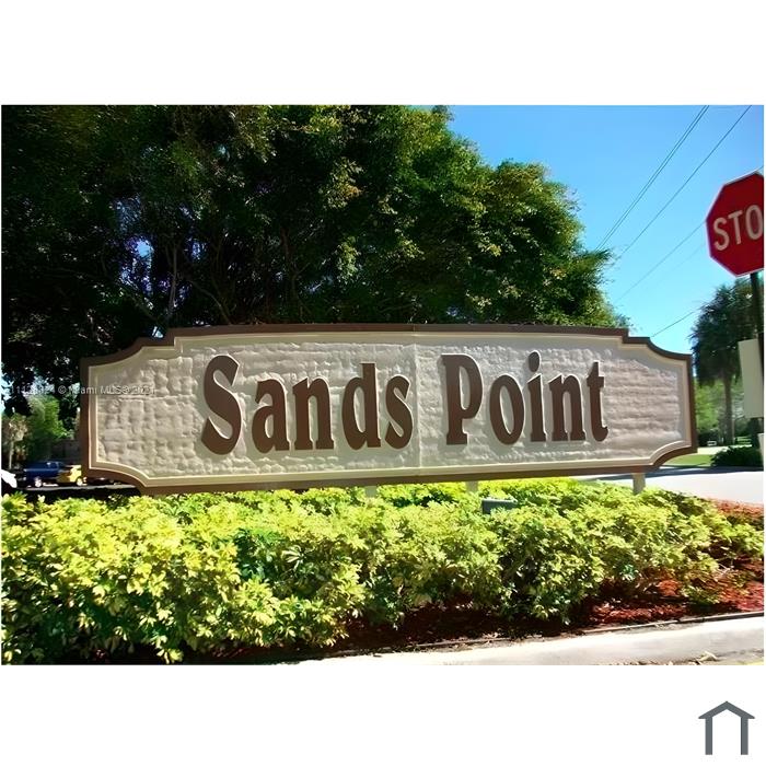 8340 Sands Point Blvd