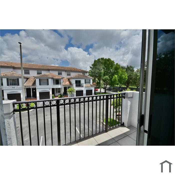 781 SW 148th Ave