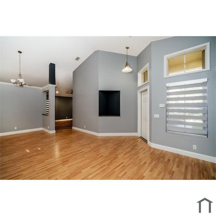 216 E Bayridge Dr