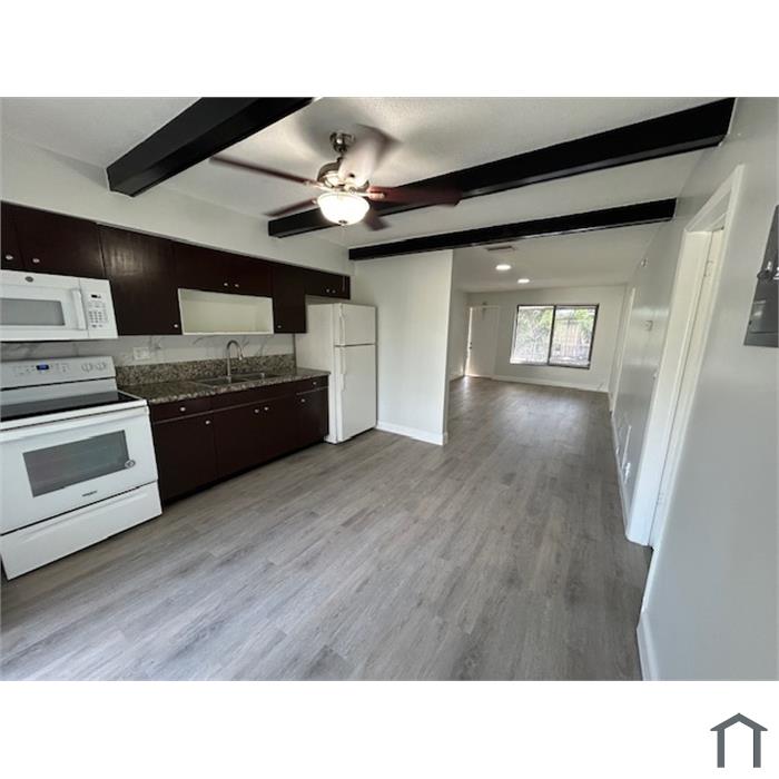 1401 NE 57th Pl