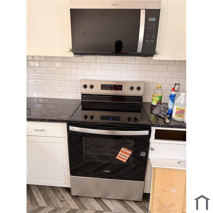 188 W 15th St