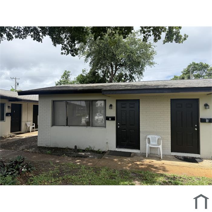 1150 W Blue Heron Blvd
