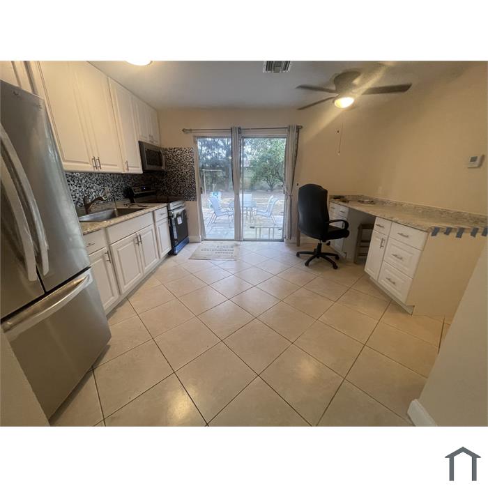 135 W 31st Ct