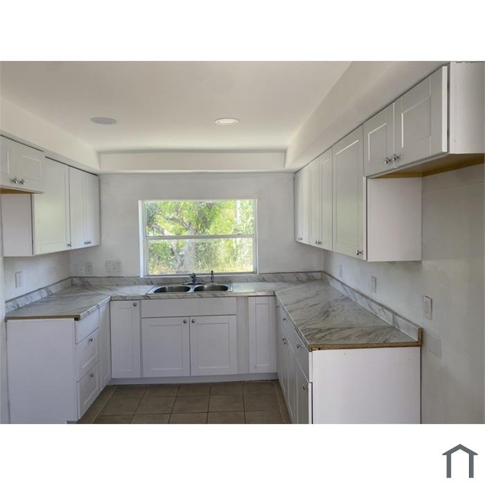 310 W Blue Heron Blvd