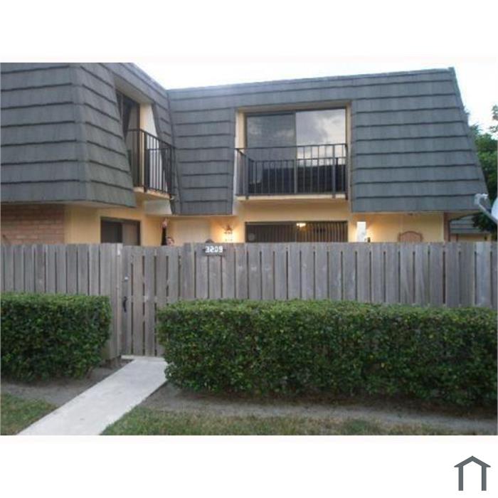 3209 32nd Way