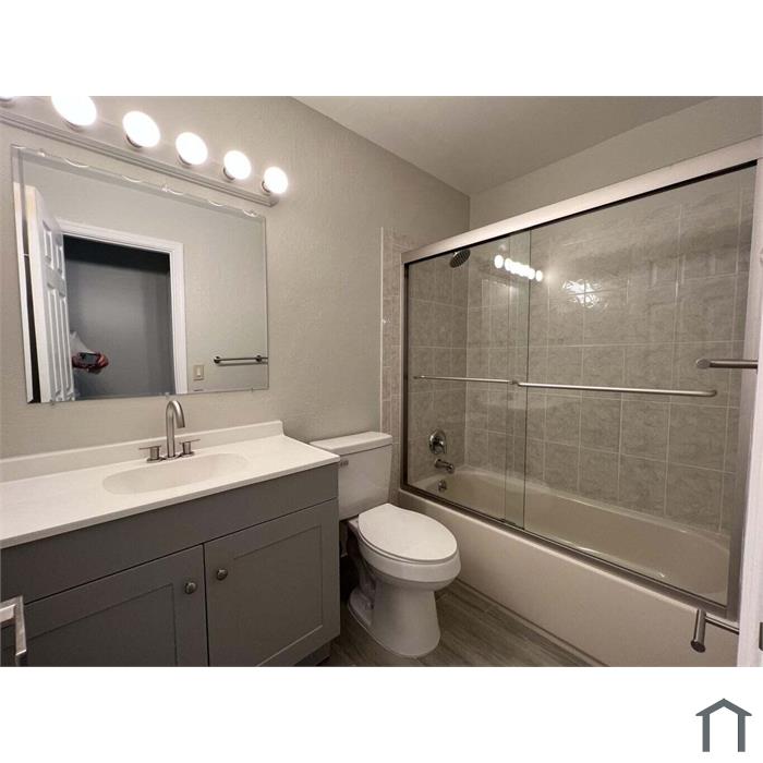 12370 FL A1AAlt apt m2